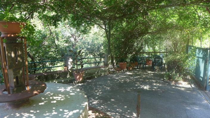 Image No.6-2 Bed Townhouse for sale