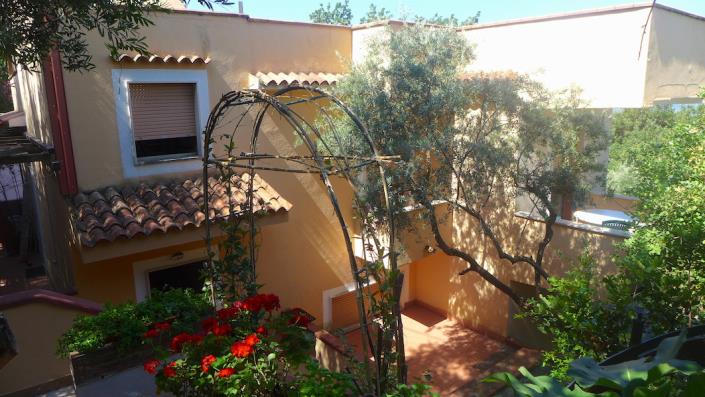 Image No.7-2 Bed Townhouse for sale