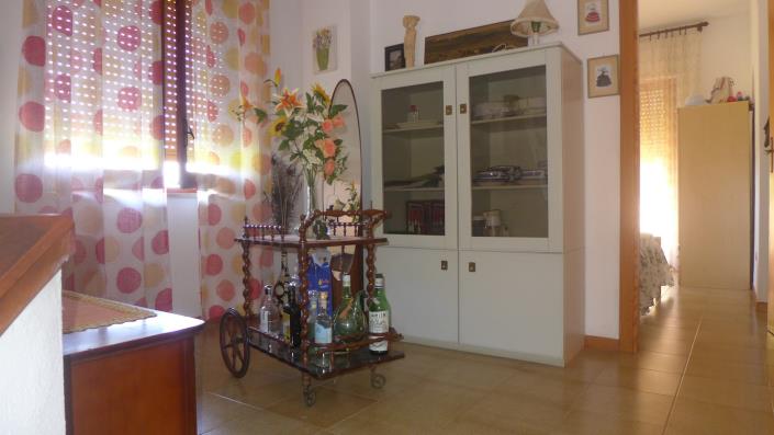 Image No.21-2 Bed Townhouse for sale