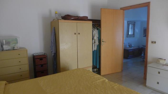 Image No.23-2 Bed Townhouse for sale