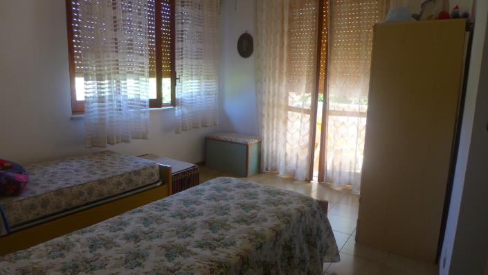 Image No.24-2 Bed Townhouse for sale