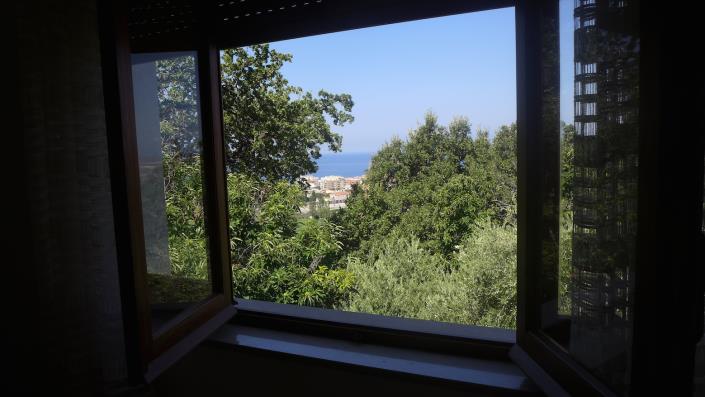 Image No.27-2 Bed Townhouse for sale