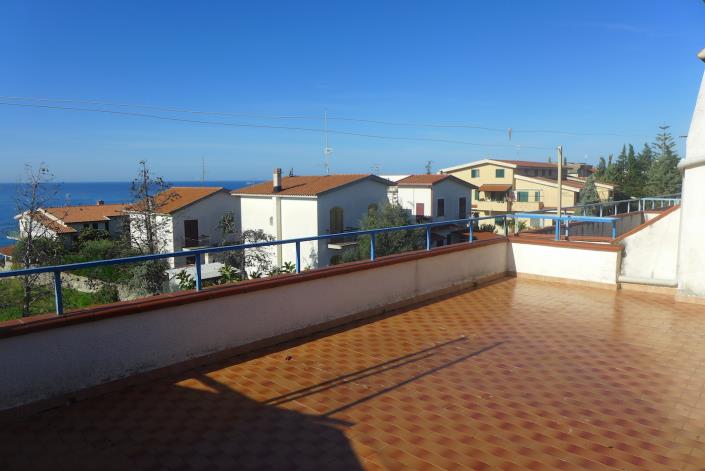 Image No.2-3 Bed Townhouse for sale