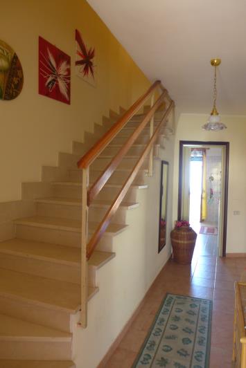 Image No.8-3 Bed Townhouse for sale