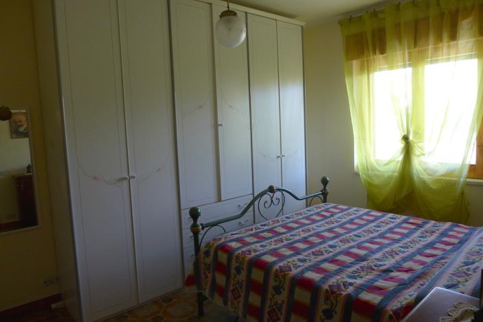 Image No.12-3 Bed Townhouse for sale