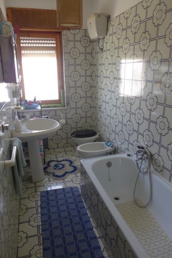 Image No.13-3 Bed Townhouse for sale