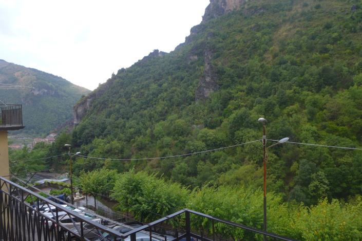 Image No.2-2 Bed Townhouse for sale