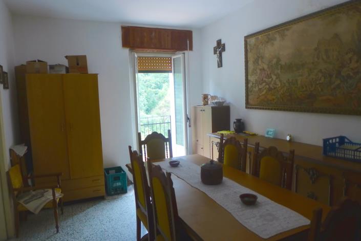 Image No.8-2 Bed Townhouse for sale