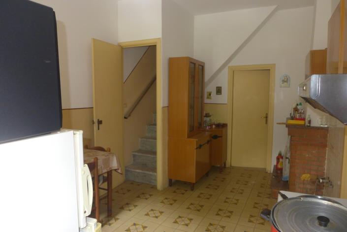 Image No.16-2 Bed Townhouse for sale