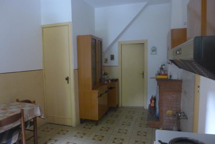 Image No.17-2 Bed Townhouse for sale