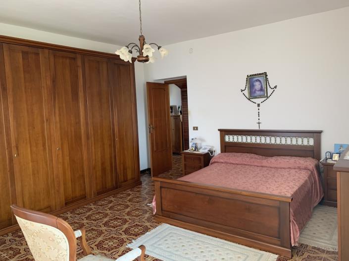 Image No.21-4 Bed Villa for sale