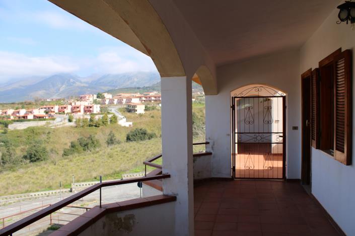 Image No.2-Appartement de 2 chambres à vendre à Scalea