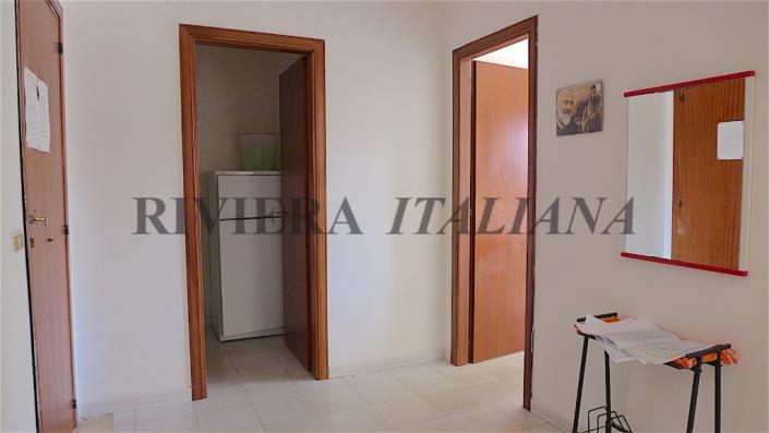 Image No.18-3 Bed Apartment for sale