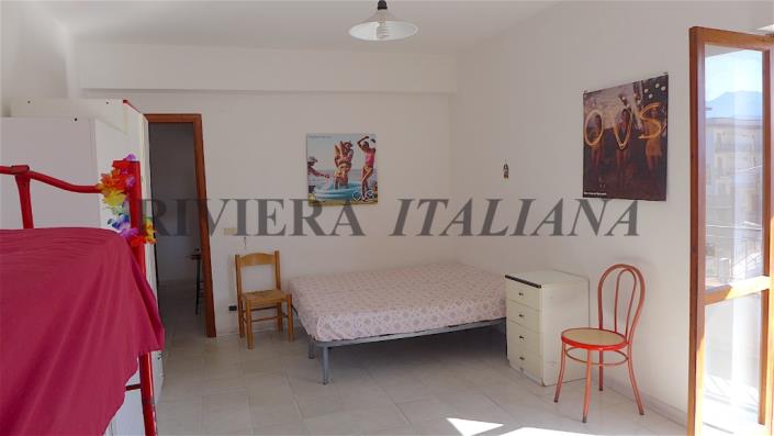 Image No.30-3 Bed Apartment for sale