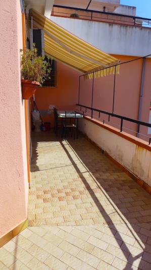 Image No.25-2 Bed Apartment for sale