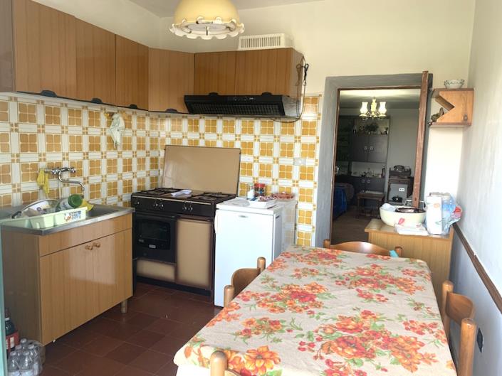 Image No.14-2 Bed Property for sale