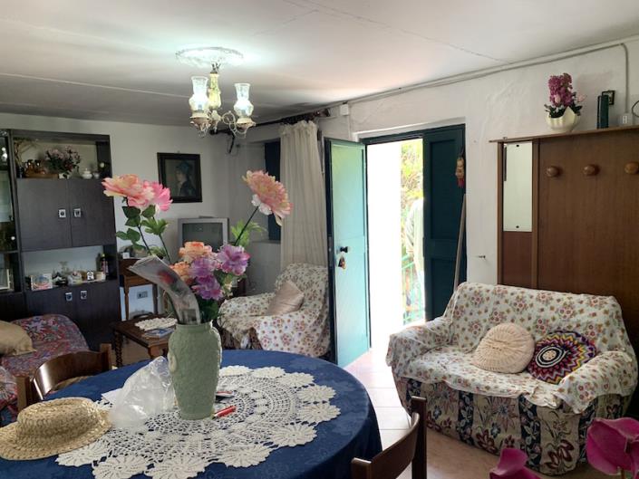 Image No.8-2 Bed Property for sale