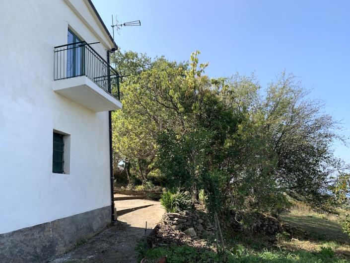 Image No.28-2 Bed Property for sale