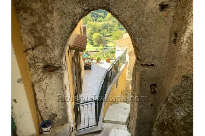 Image No.28-2 Bed Apartment for sale