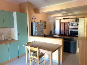 Image No.5-2 Bed Property for sale