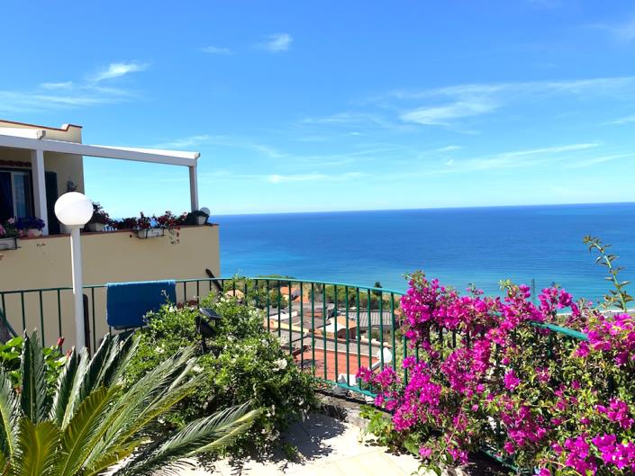 3 Bedrooms villa for sale in Scalea £299417 (Ref AP3010115)