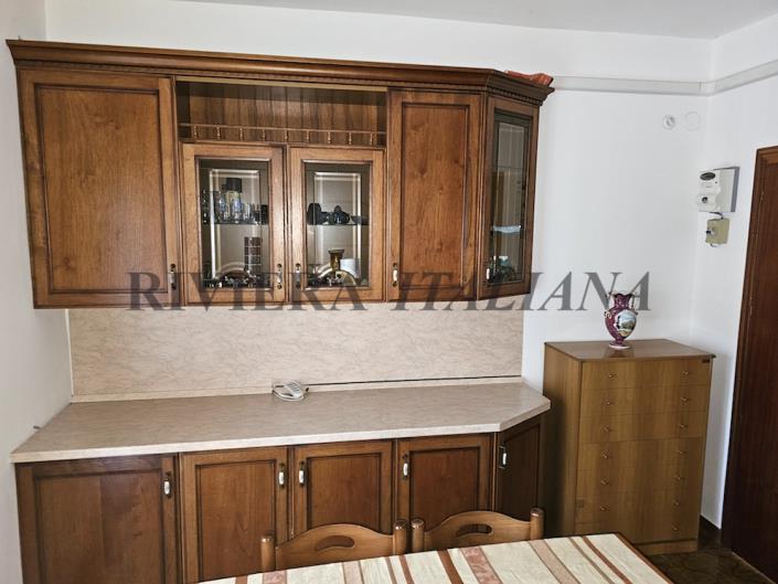 Image No.18-3 Bed Apartment for sale