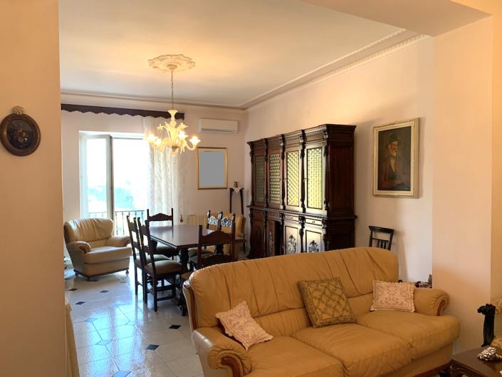 Image No.10-1 Bed Apartment for sale