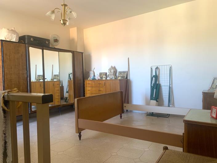 Image No.18-2 Bed Apartment for sale