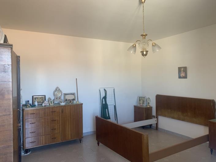 Image No.19-2 Bed Apartment for sale