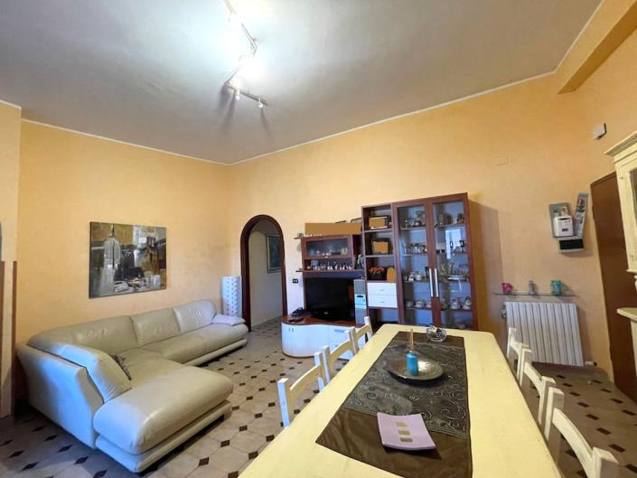 Image No.2-3 Bed Apartment for sale