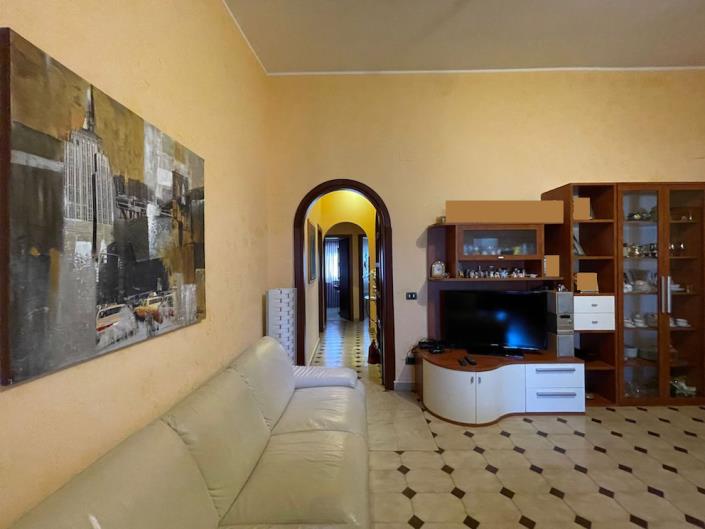 Image No.5-3 Bed Apartment for sale