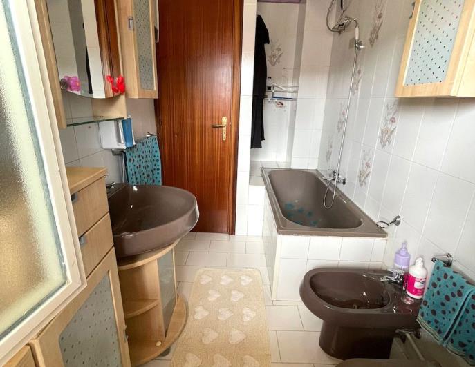 Image No.12-3 Bed Apartment for sale