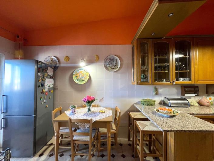 Image No.26-3 Bed Apartment for sale