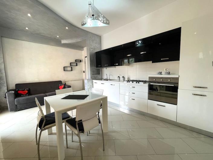 Image No.15-2 Bed Apartment for sale