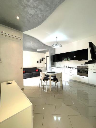 Image No.21-2 Bed Apartment for sale