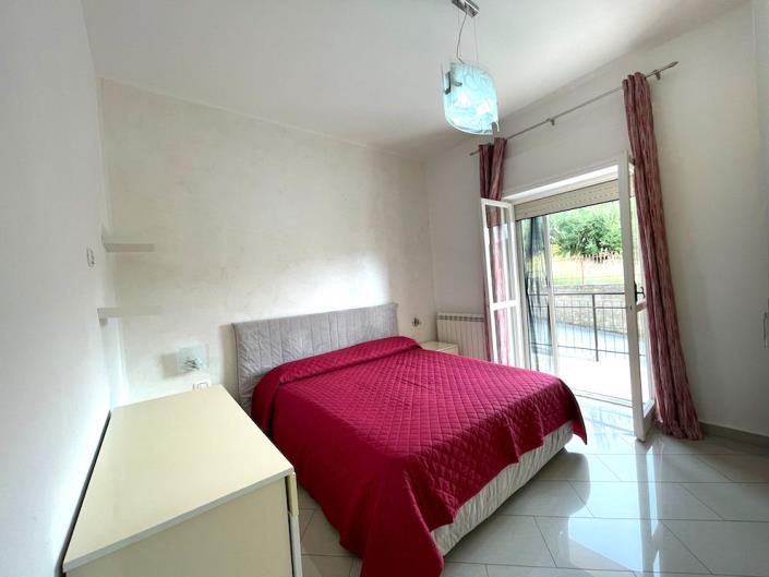 Image No.34-2 Bed Apartment for sale