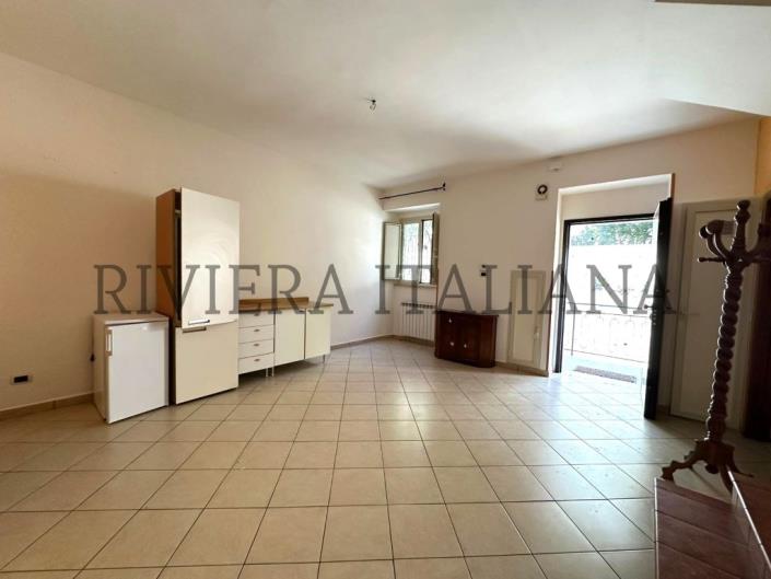 Image No.2-4 Bed Apartment for sale