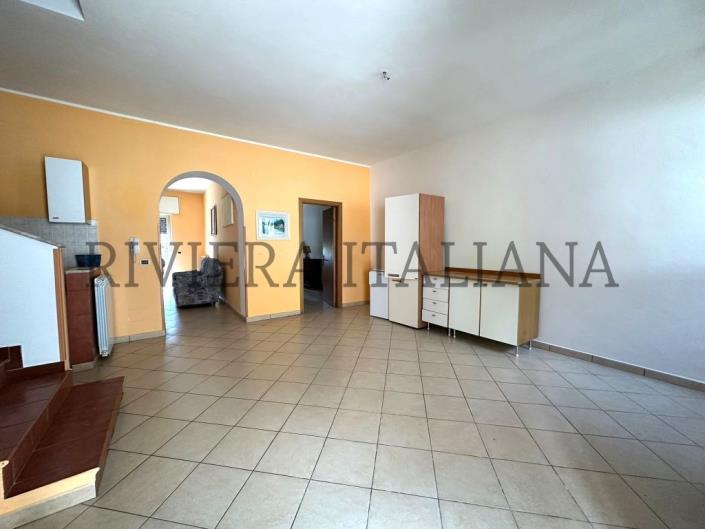 Image No.3-4 Bed Apartment for sale