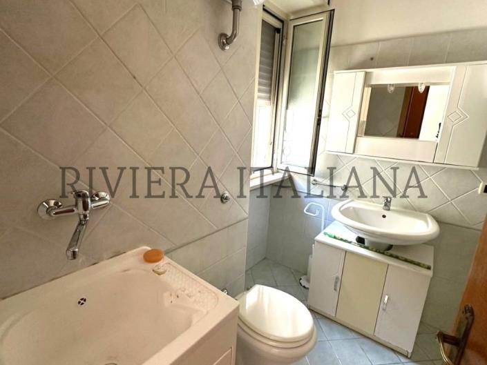 Image No.10-4 Bed Apartment for sale