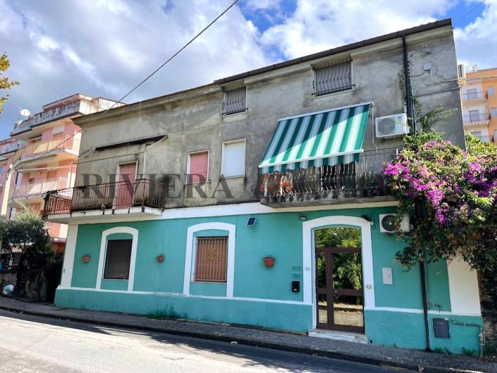 Image No.23-4 Bed Apartment for sale