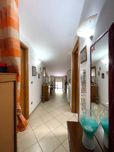 Image No.17-4 Bed Apartment for sale