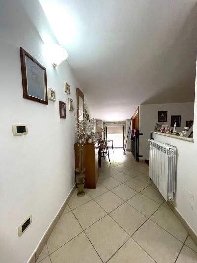 Image No.20-4 Bed Apartment for sale