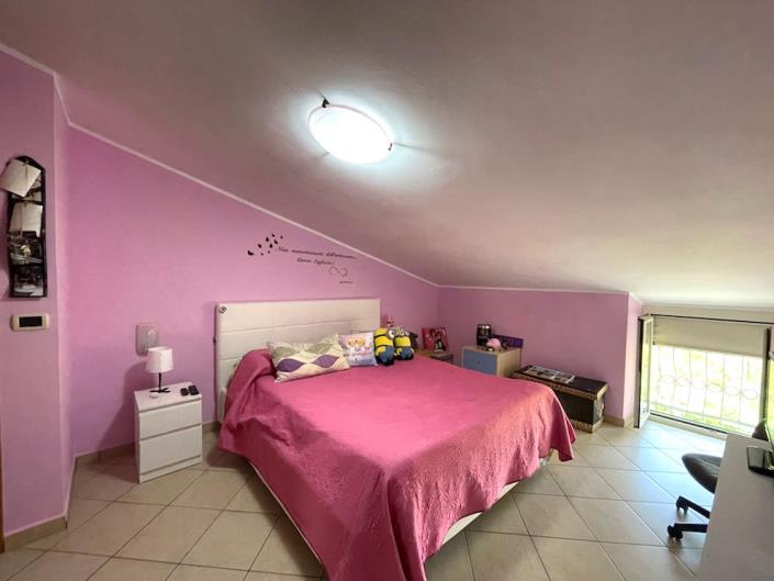 Image No.29-4 Bed Apartment for sale