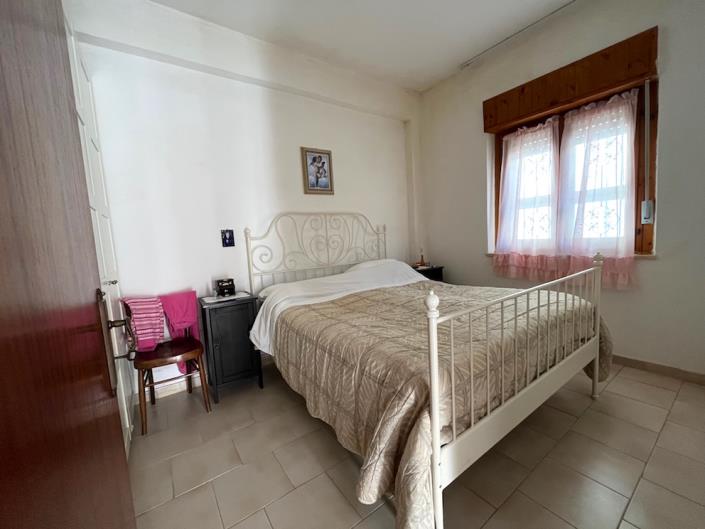 Image No.23-2 Bed Apartment for sale