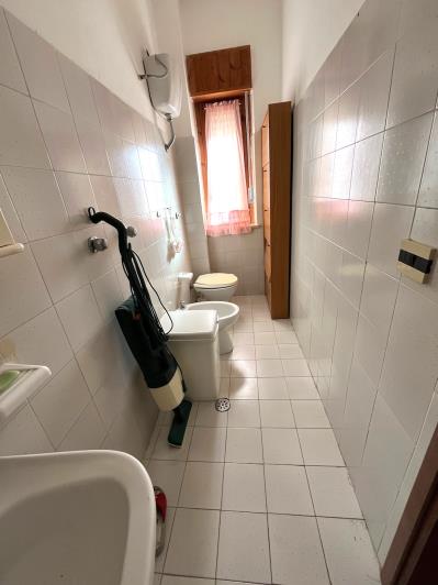 Image No.28-2 Bed Apartment for sale