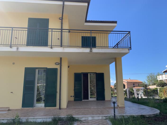 Image No.3-3 Bed House for sale