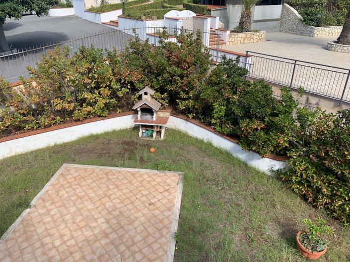 Image No.20-3 Bed House for sale