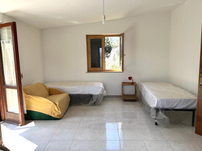 Image No.12-2 Bed Villa / Detached for sale