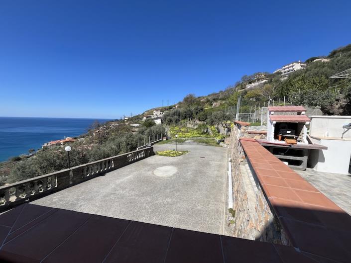 Image No.4-4 Bed Villa for sale