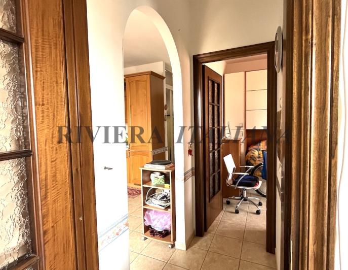 Image No.21-2 Bed Apartment for sale